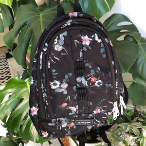 Dakine COSMO 6.5L MINI BACKPACK in floral LIKE NEW
